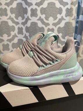 Adidas toddler 5K Knit Athletic Sneakers in Mint and grey